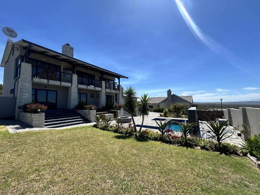 3 Bedroom Property for Sale in Wavecrest Eastern Cape